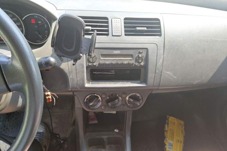 Used Suzuki Swift 2013 1.3L Manual Value Edition Audio And AC Panel