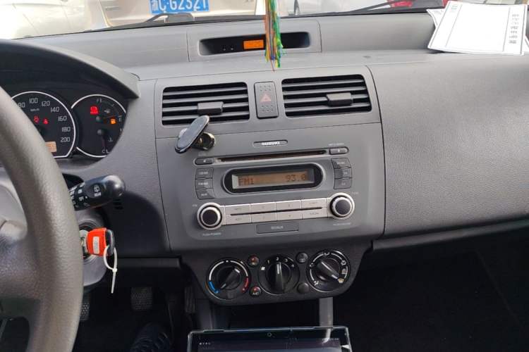 Used Suzuki Swift 2013 1.5L Manual Standard Edition Audio And AC Panel