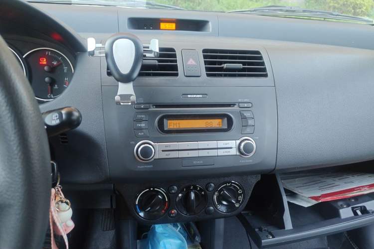 Used Suzuki Swift 2013 1.5L Automatic 20th Anniversary Limited Edition Audio And AC Panel