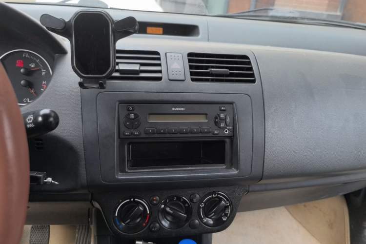 Used Suzuki Swift 2013 1.3L Manual Value Edition Audio And AC Panel