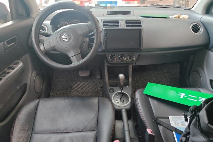 Used Suzuki Swift 2013 1.5L Automatic Standard Edition Center Console