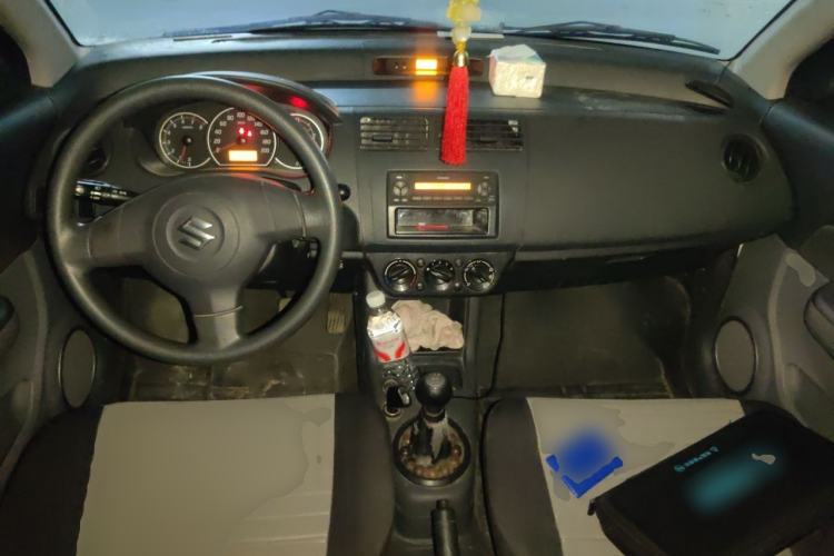 Used Suzuki Swift 2013 1.3L Manual Value Edition Center Console