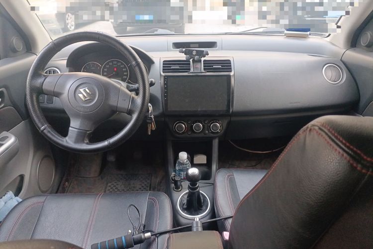 Used Suzuki Swift 2013 1.5L Manual Standard Edition Center Console
