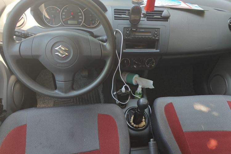 Used Suzuki Swift 2013 1.3L Manual Value Edition Center Console