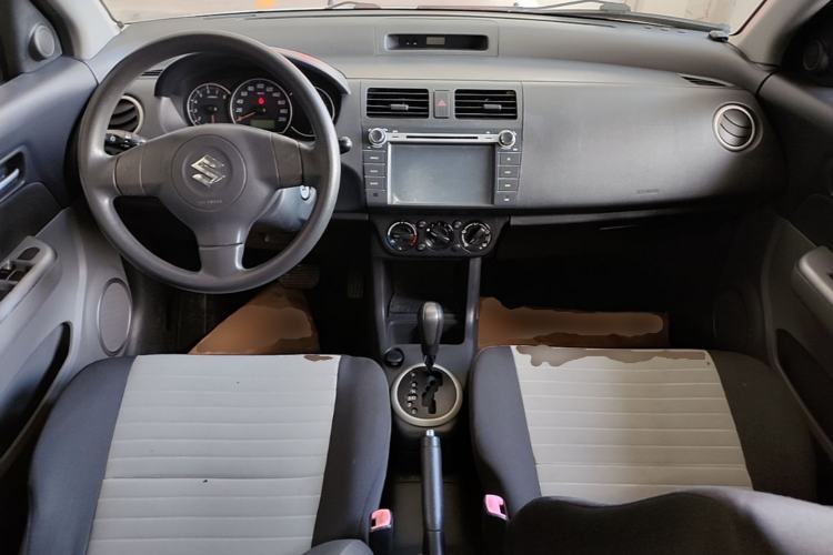 Used Suzuki Swift 2013 1.5L Automatic Standard Edition Center Console