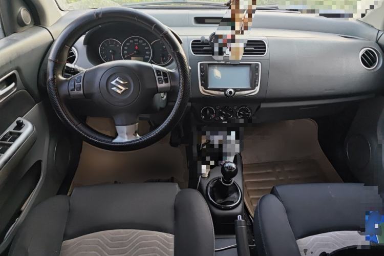 Used Suzuki Swift 2013 1.5L Manual Sport Edition Center Console