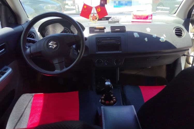 Used Suzuki Swift 2013 1.3L Manual Value Edition Center Console