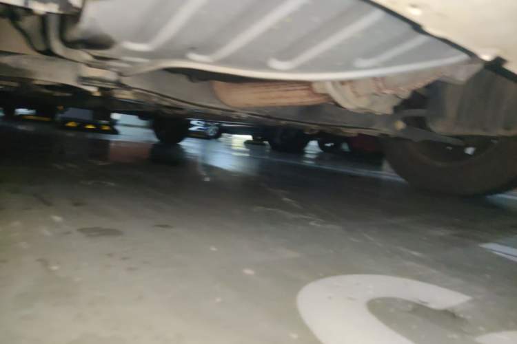 Used Suzuki Swift 2013 1.3L Manual Value Edition Chassis Front Right