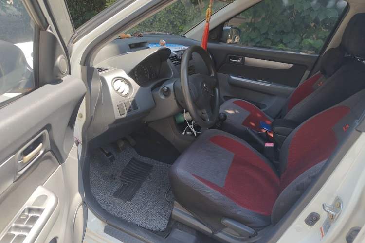Used Suzuki Swift 2013 1.3L Manual Value Edition Driver Seat