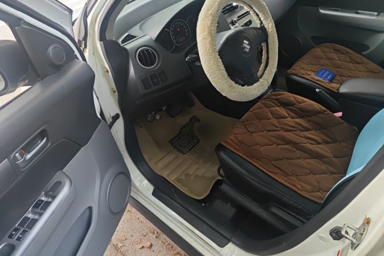 Used Suzuki Swift 2013 1.5L Automatic Standard Edition Driver Seat