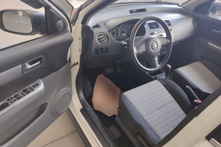 Used Suzuki Swift 2013 1.5L Automatic Standard Edition Driver Seat