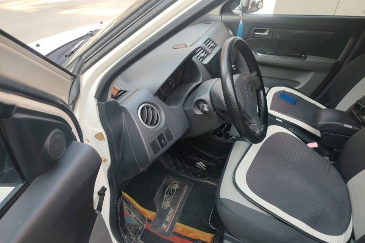 Used Suzuki Swift 2013 1.5L Automatic Standard Edition Driver Seat