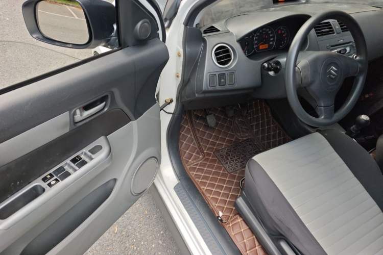 Used Suzuki Swift 2013 1.5L Manual Standard Edition Driver Seat