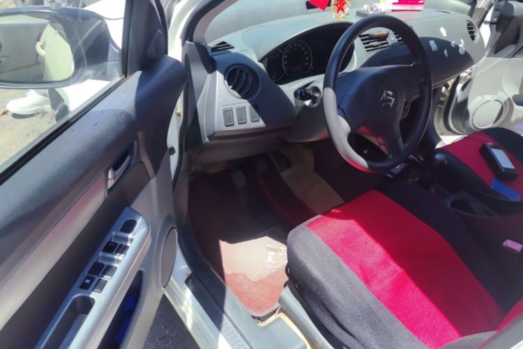 Used Suzuki Swift 2013 1.3L Manual Value Edition Driver Seat