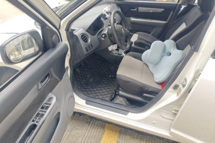 Used Suzuki Swift 2013 1.3L Manual Value Edition Driver Seat