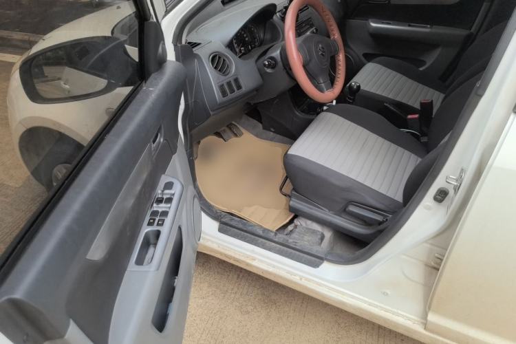 Used Suzuki Swift 2013 1.3L Manual Value Edition Driver Seat