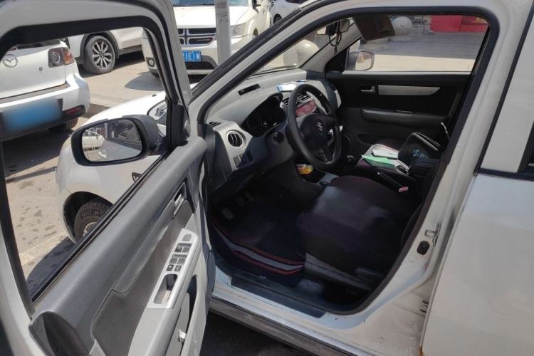 Used Suzuki Swift 2013 1.5L Manual Standard Edition Driver Seat