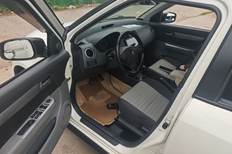 Used Suzuki Swift 2013 1.5L Automatic Standard Edition Driver Seat