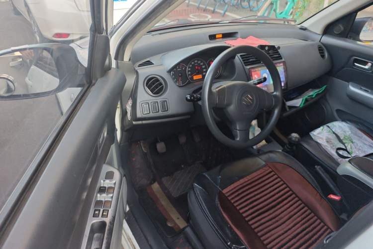 Used Suzuki Swift 2013 1.3L Manual Value Edition Driver Seat