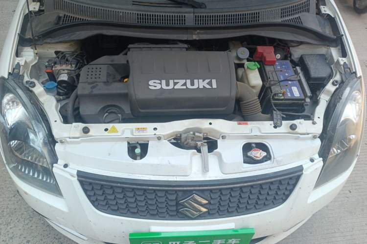 Used Suzuki Swift 2013 1.5L Manual Standard Edition Engine Bay