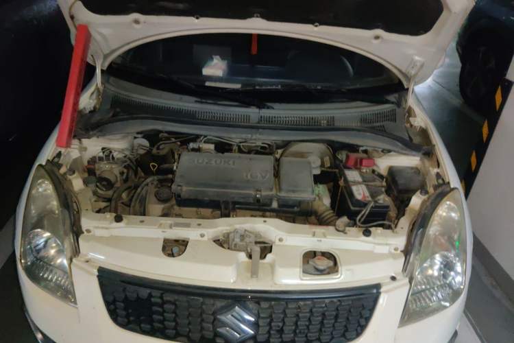 Used Suzuki Swift 2013 1.3L Manual Value Edition Engine Bay