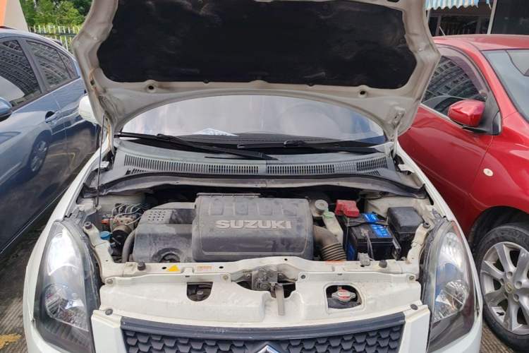 Used Suzuki Swift 2013 1.5L Manual Standard Edition Engine Bay
