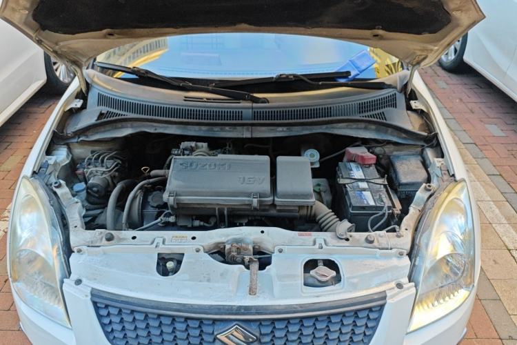 Used Suzuki Swift 2013 1.3L Manual Value Edition Engine Bay