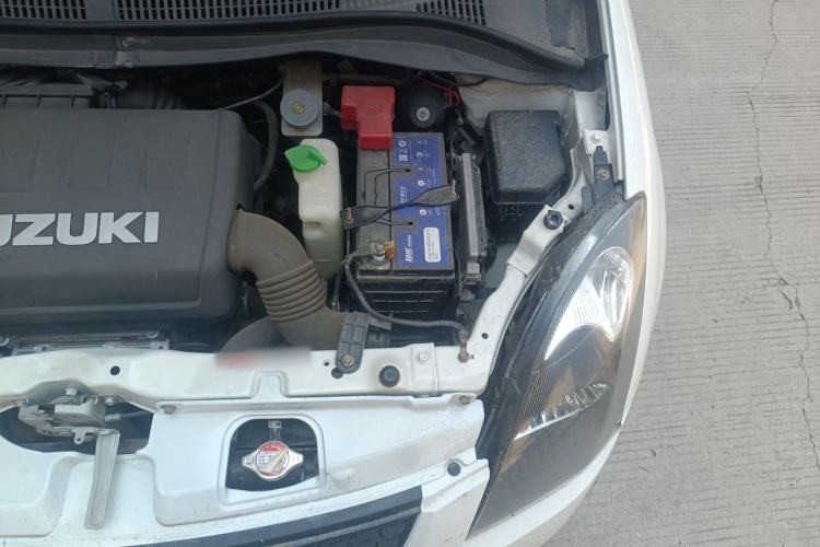 Used Suzuki Swift 2013 1.5L Manual Standard Edition Engine Bay Left
