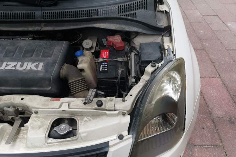 Used Suzuki Swift 2013 1.5L Automatic Standard Edition Engine Bay Left