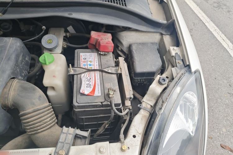 Used Suzuki Swift 2013 1.5L Manual Standard Edition Engine Bay Left