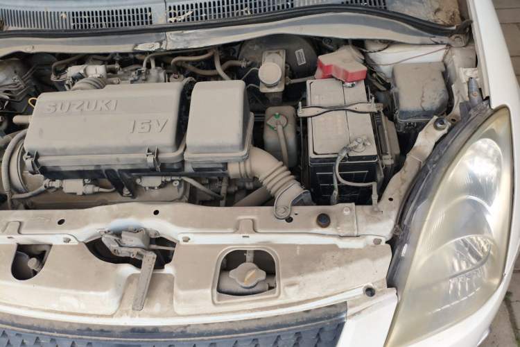 Used Suzuki Swift 2013 1.3L Manual Value Edition Engine Bay Left
