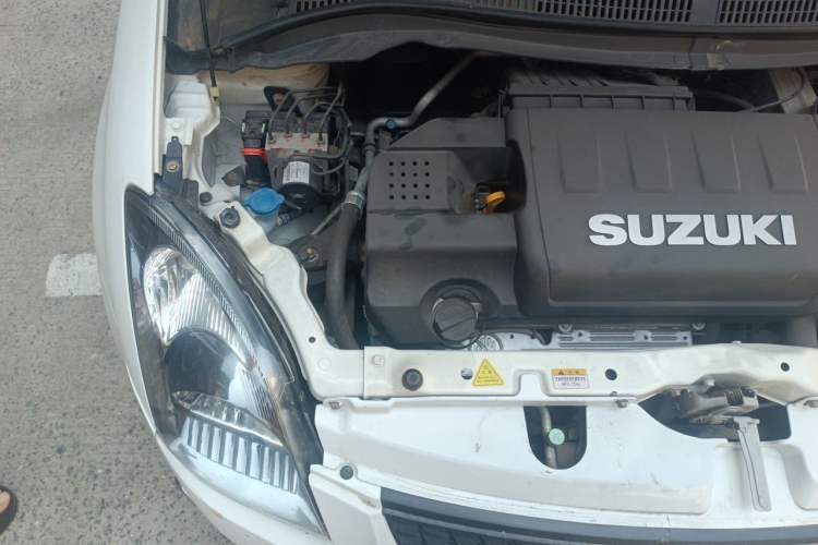 Used Suzuki Swift 2013 1.5L Manual Standard Edition Engine Bay Right