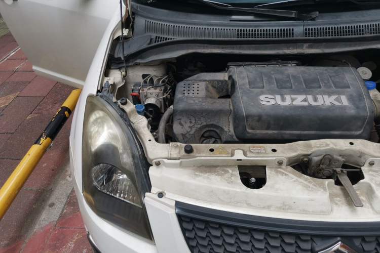 Used Suzuki Swift 2013 1.5L Automatic Standard Edition Engine Bay Right