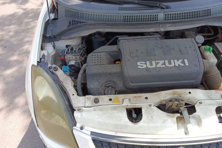 Used Suzuki Swift 2013 1.5L Manual Standard Edition Engine Bay Right