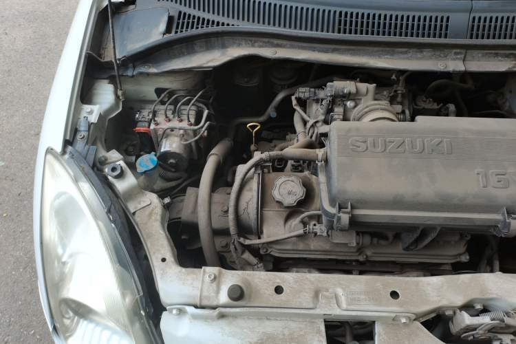 Used Suzuki Swift 2013 1.3L Manual Value Edition Engine Bay Right