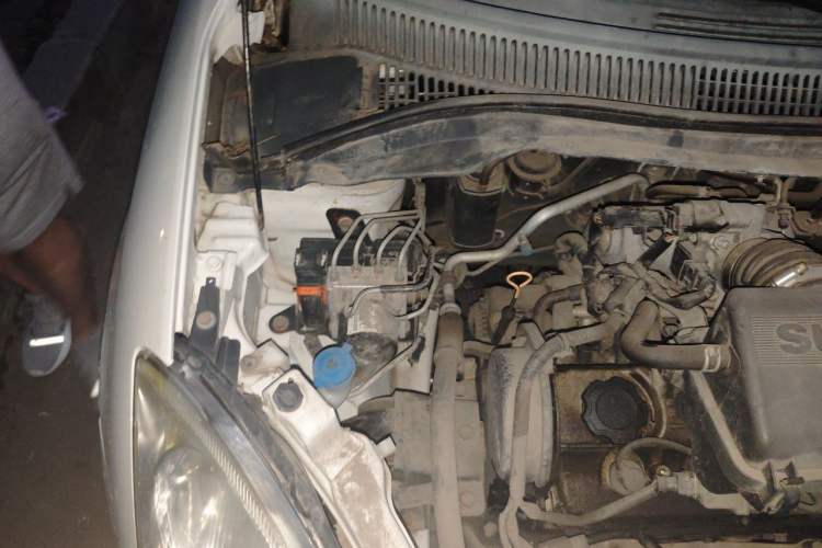Used Suzuki Swift 2013 1.3L Manual Value Edition Engine Bay Right