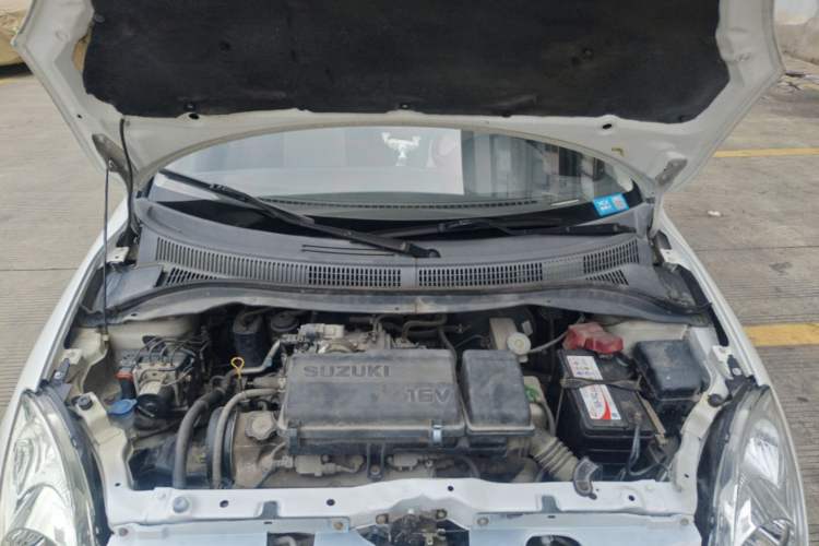 Used Suzuki Swift 2013 1.3L Manual Value Edition Engine Bay