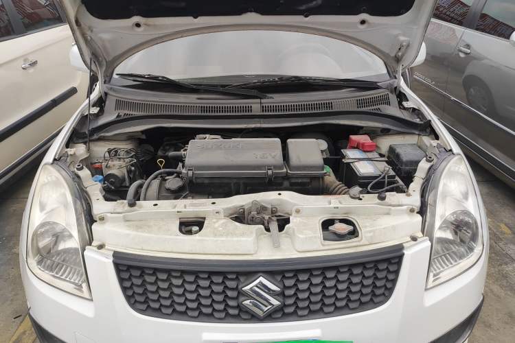 Used Suzuki Swift 2013 1.3L Manual Value Edition Engine Bay