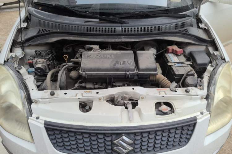Used Suzuki Swift 2013 1.3L Manual Value Edition Engine Bay