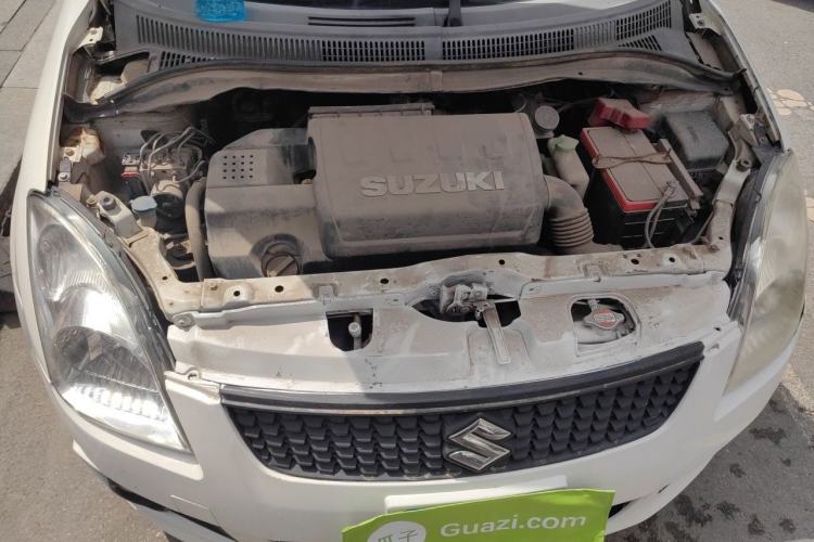 Used Suzuki Swift 2013 1.5L Manual Standard Edition Engine Bay