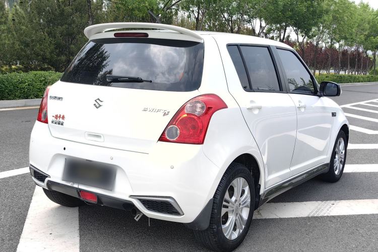 Used Suzuki Swift 2013 1.5L Manual Standard Edition Exterior 13