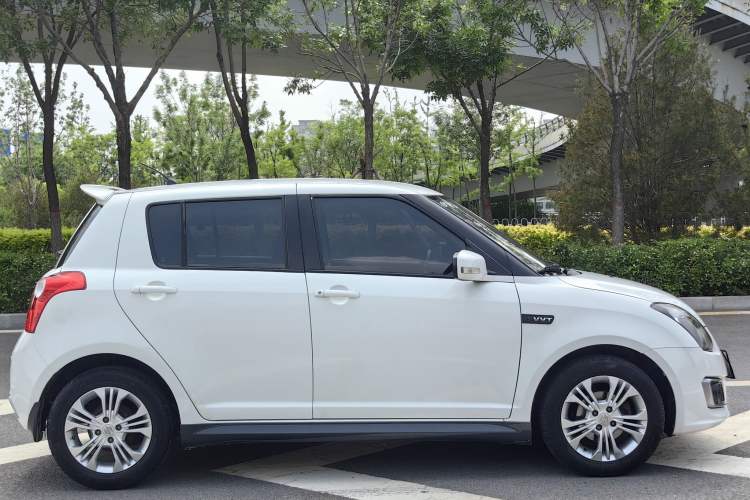 Used Suzuki Swift 2013 1.5L Manual Standard Edition Exterior 3