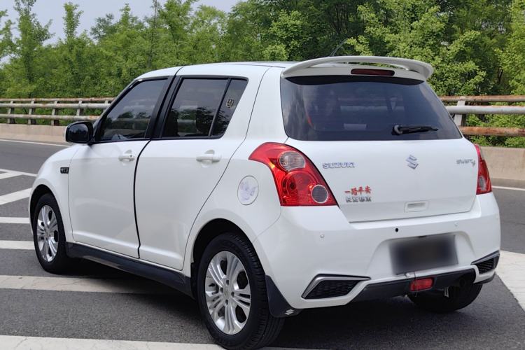 Used Suzuki Swift 2013 1.5L Manual Standard Edition Exterior 6