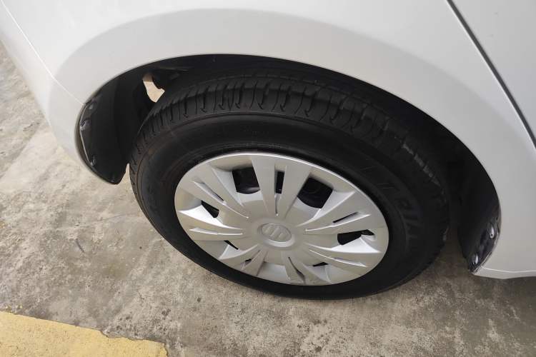 Used Suzuki Swift 2013 1.3L Manual Value Edition Exterior 8