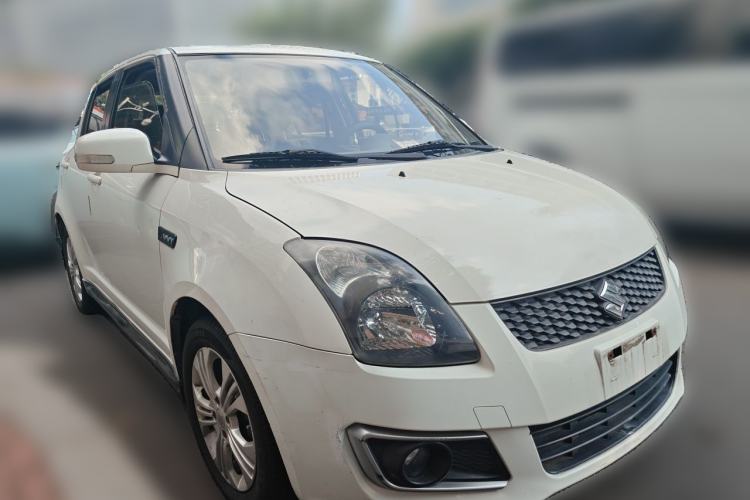 Used Suzuki Swift 2013 1.5L Automatic Standard Edition Front Right 45 Deg
