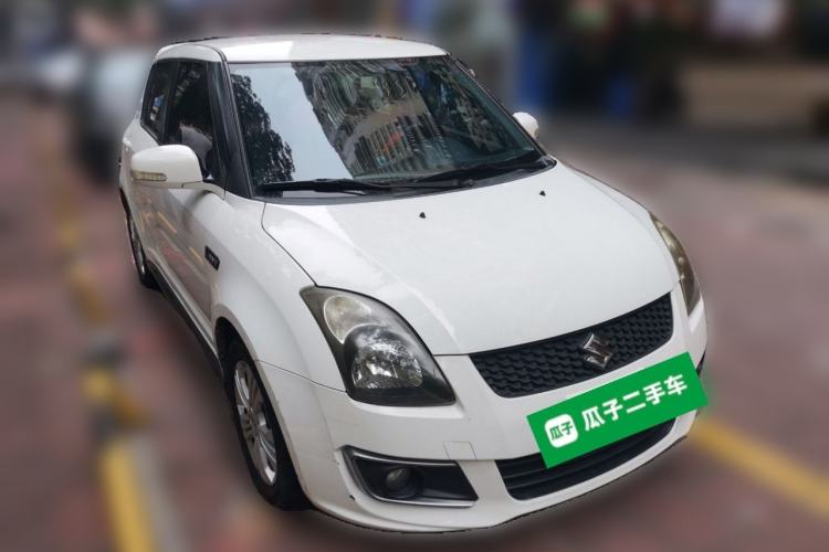 Used Suzuki Swift 2013 1.5L Automatic Standard Edition Front Right 45 Deg