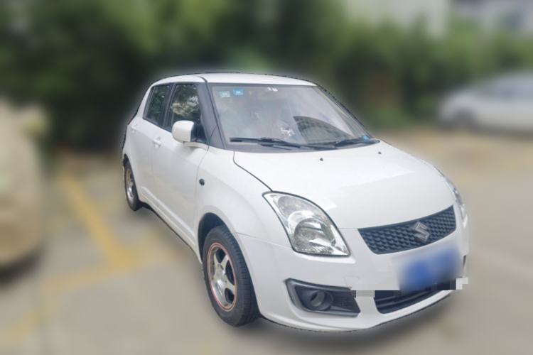 Used Suzuki Swift 2013 1.3L Manual Value Edition Front Right 45 Deg