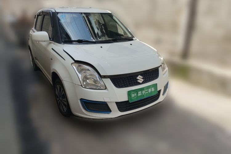 Used Suzuki Swift 2013 1.3L Manual Value Edition Front Right 45 Deg