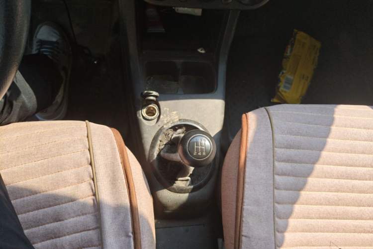 Used Suzuki Swift 2013 1.3L Manual Value Edition Gear Lever