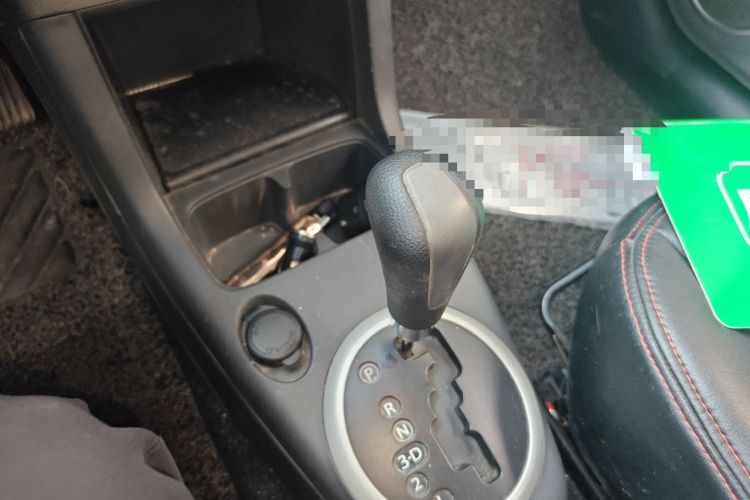 Used Suzuki Swift 2013 1.5L Automatic Standard Edition Gear Lever